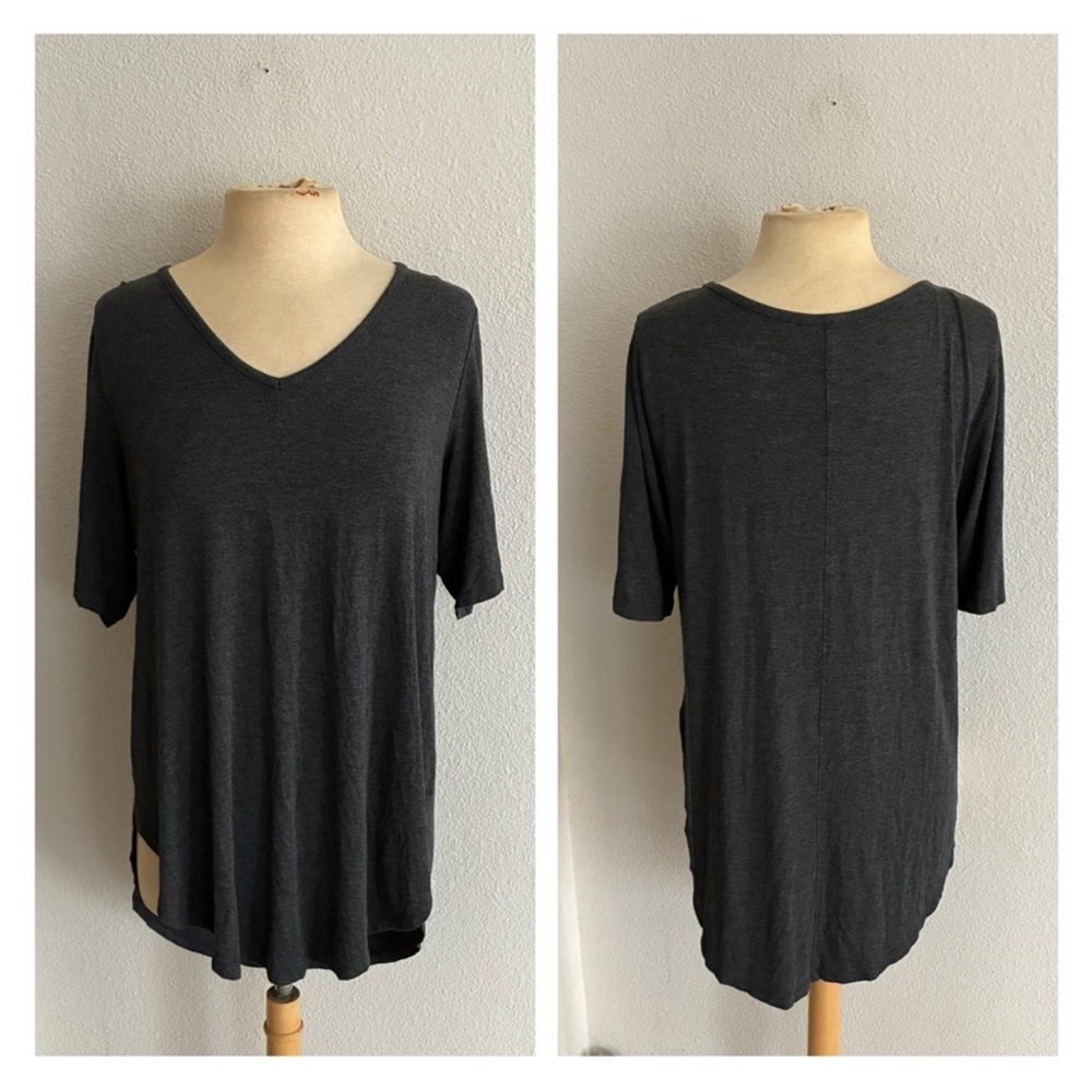 Torrid gray tee